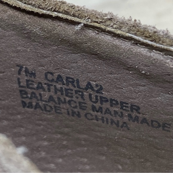 Crown Vintage “Carla 2” Taupe Beige Loafer Flats - Size: 7M - Picture 6 of 9